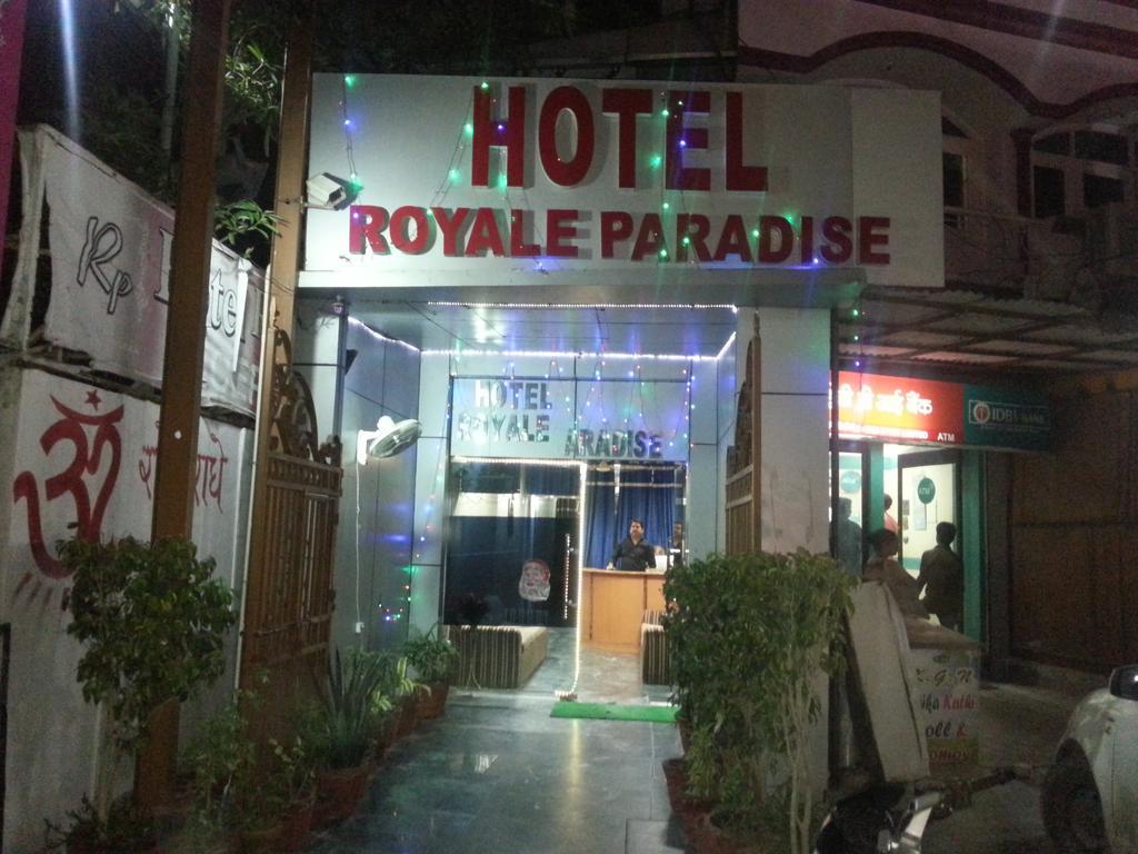 Hotel Royale Paradise Ноида Екстериор снимка